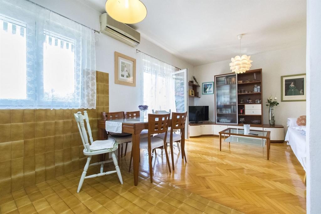 Apartment Zorka Макарска Екстериор снимка